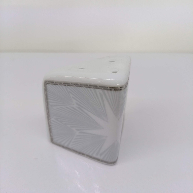 سرویس 30 پارچه چینی پردیس مدل a2023 بارانا